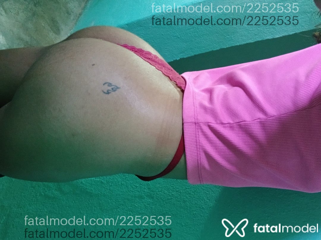 Acompanhante mulher morena (o) de olhos pretos - Vanessa Araújo Acompanhante mulher morena (o) de olhos pretos - Vanessa Araújo