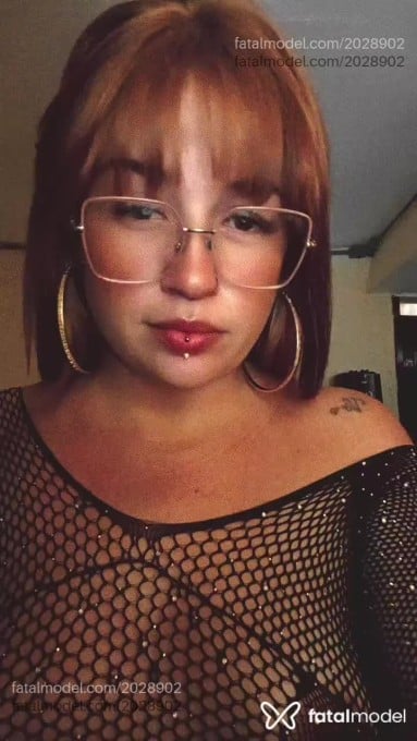 Acompanhante mulher loira (o) de olhos castanhos em Cabo Frio - Raissa Ferrari