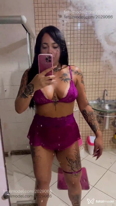 Acompanhante mulher morena (o) de olhos azuis em Campos dos Goytacazes - Jasmin Sanches