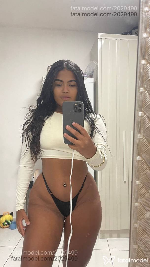 Acompanhante mulher com cabelo castanho de olhos castanhos em Rio de Janeiro - Raissa Silva