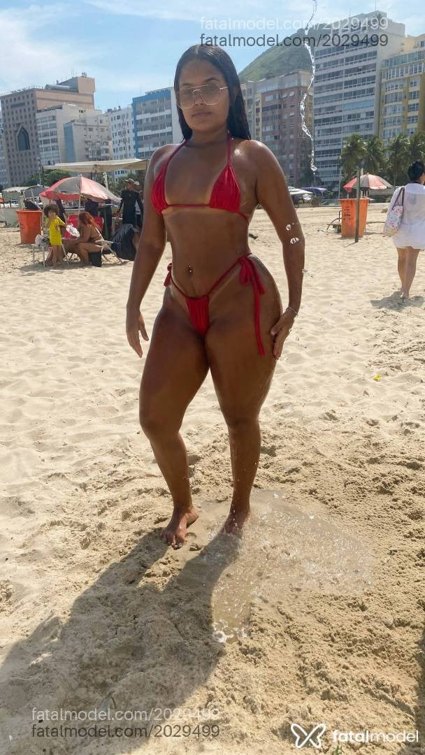 Acompanhante mulher com cabelo castanho de olhos castanhos - Raissa Silva