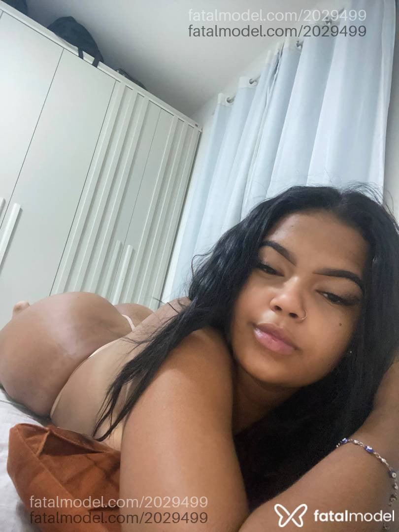 Acompanhante mulher com cabelo castanho de olhos castanhos - Raissa Silva