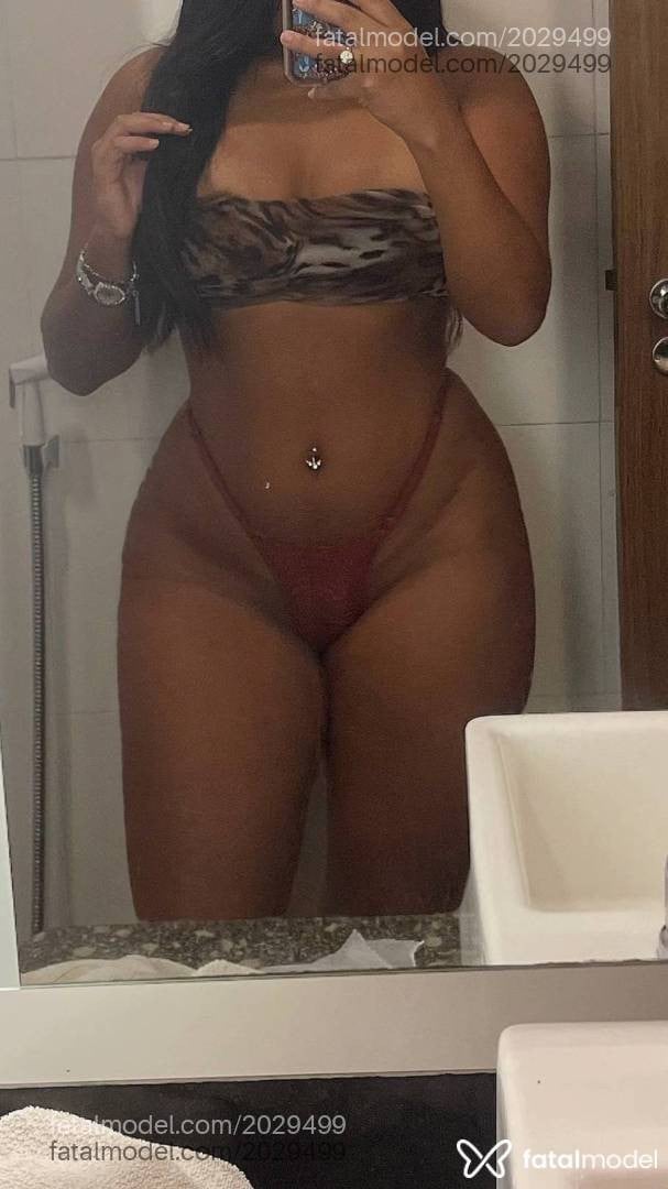 Acompanhante mulher com cabelo castanho de olhos castanhos em Rio de Janeiro - Raissa Silva