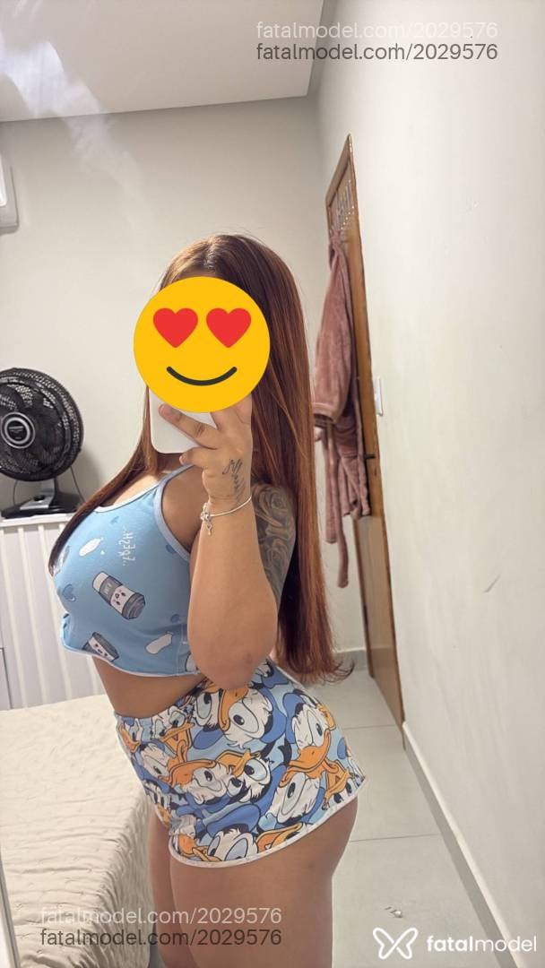 Acompanhante mulher com cabelo castanho de olhos castanhos - Gabrielly Soares