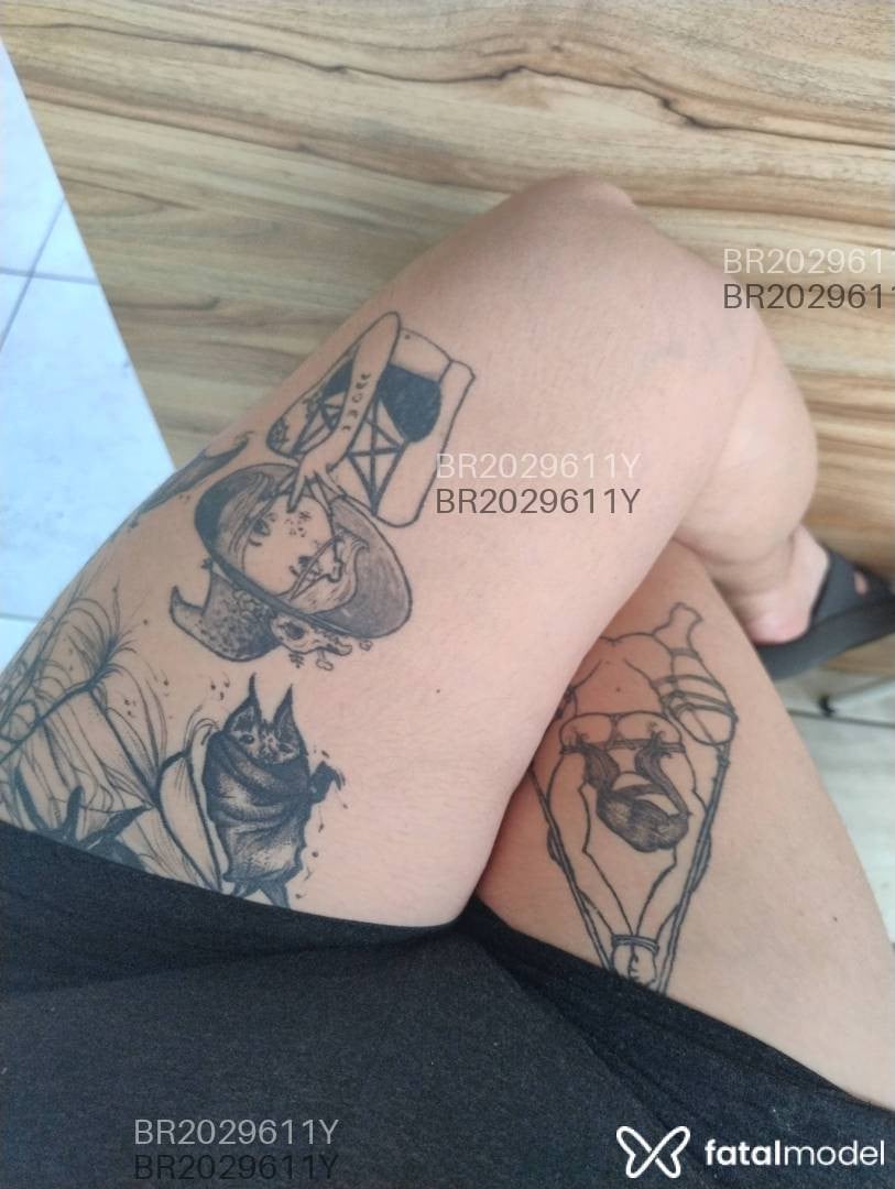 Acompanhante mulher com cabelo castanho de olhos castanhos em Gravataí - Dominik