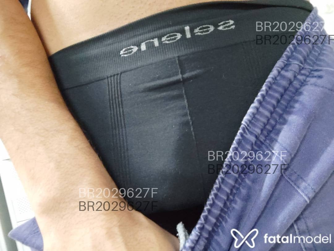 Acompanhante homem morena (o) de olhos castanhos em Joinville - Thebiloo