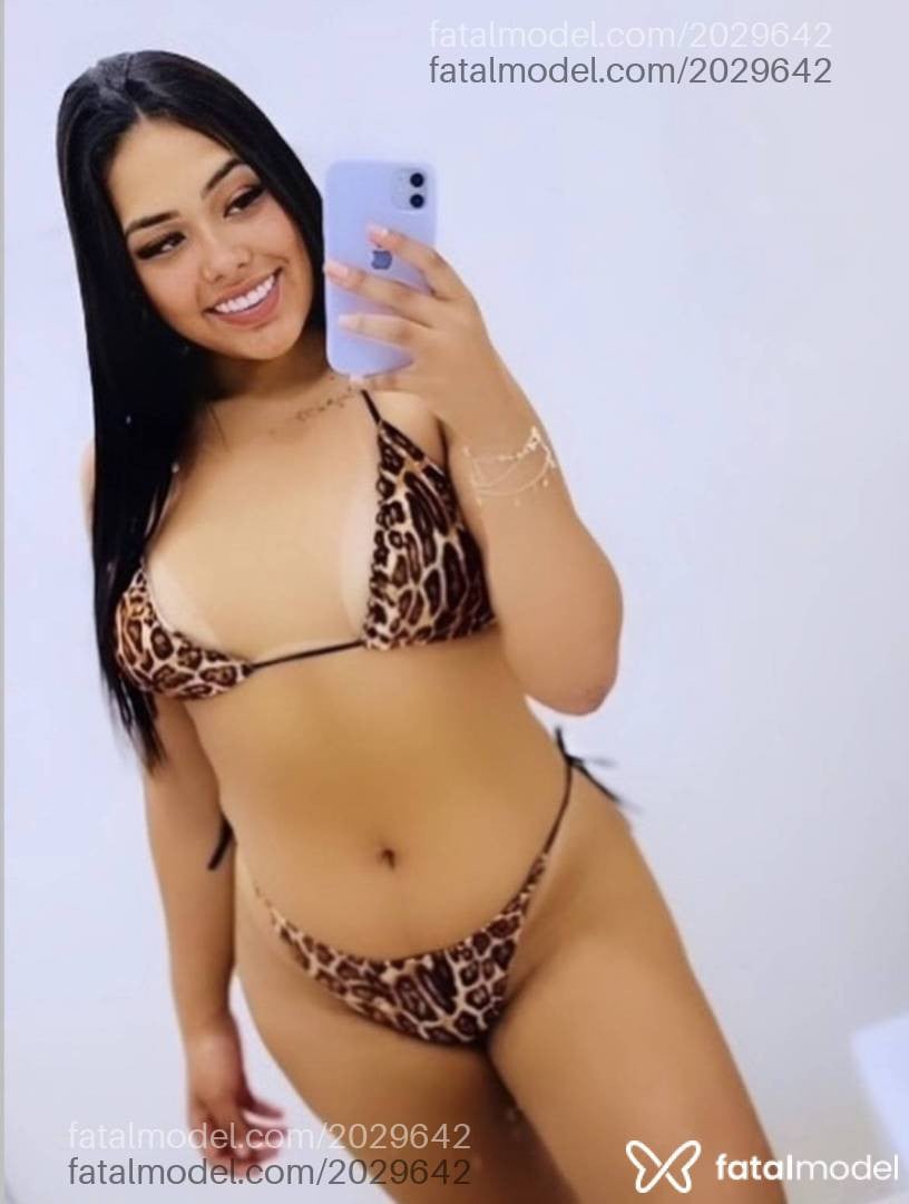Acompanhante mulher morena (o) de olhos castanhos - Tayna Costa