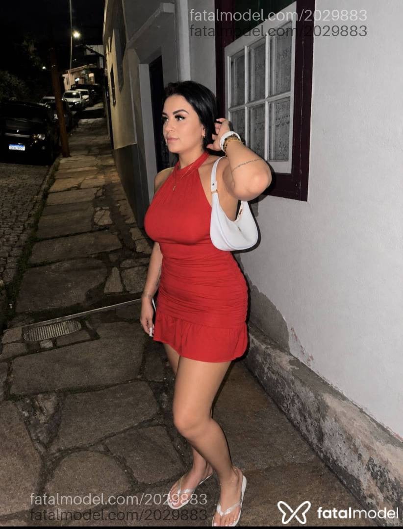 Acompanhante mulher morena (o) de olhos castanhos - Mary