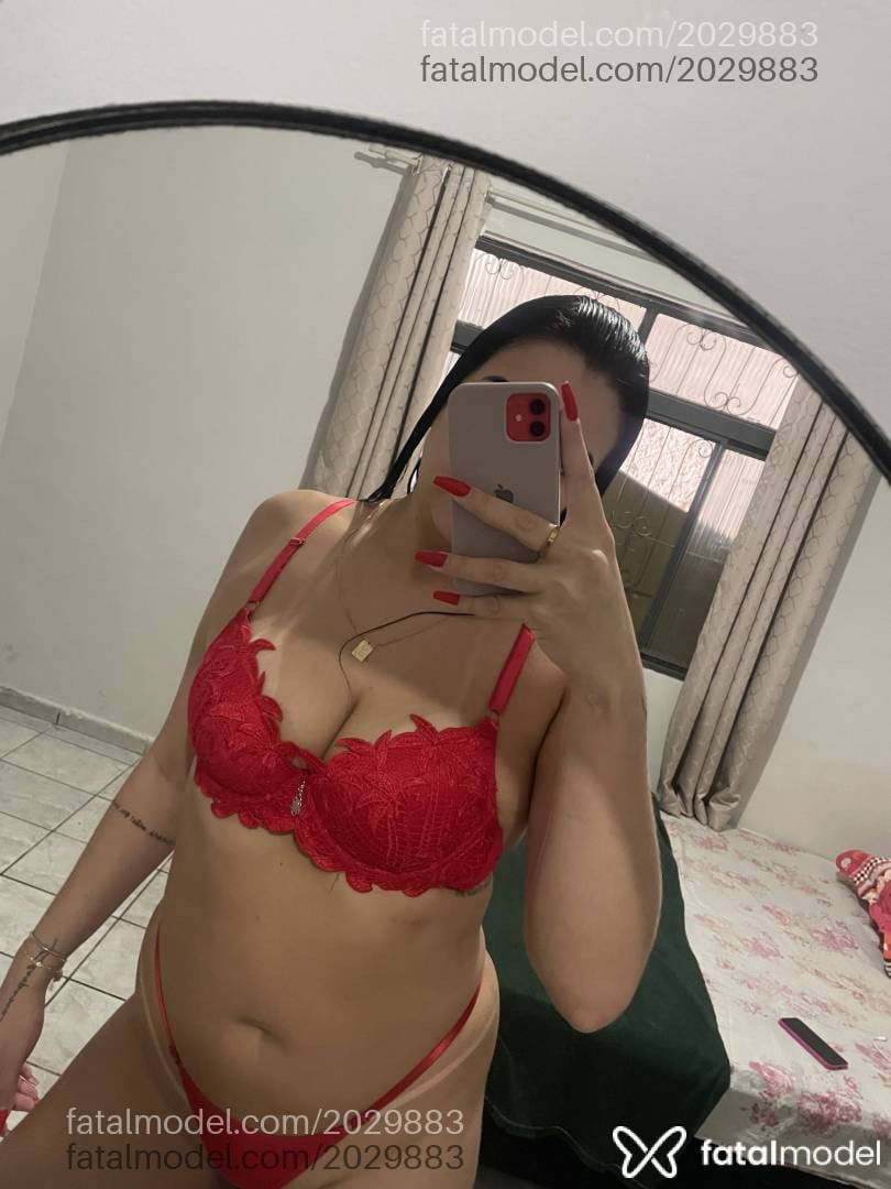 Acompanhante mulher morena (o) de olhos castanhos em Ubá - Mary