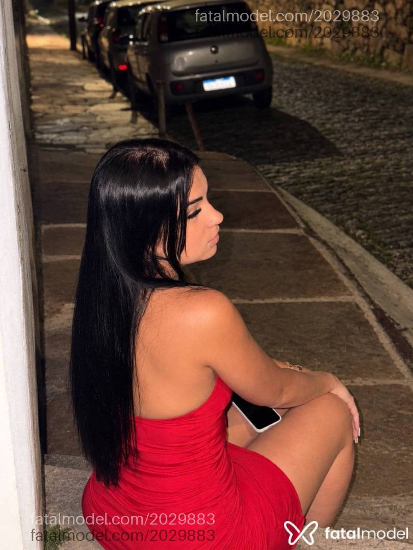 Acompanhante mulher morena (o) de olhos castanhos - Mary