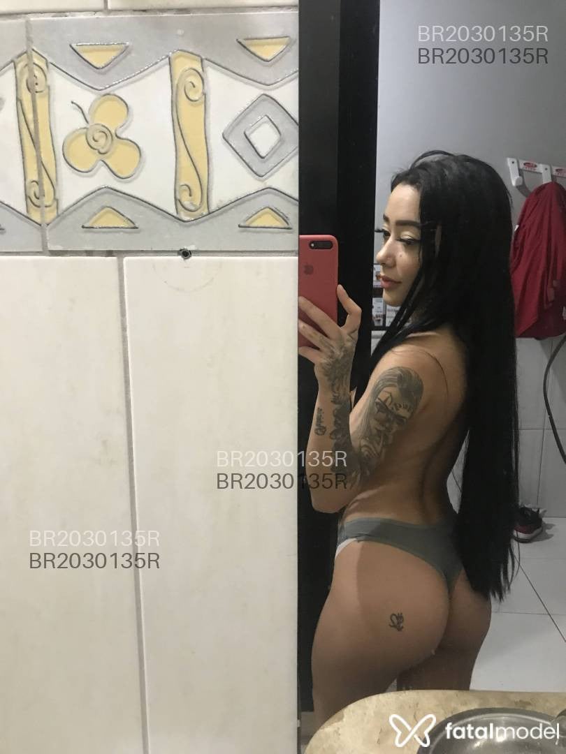 Acompanhante mulher morena (o) de olhos castanhos em São Paulo Acompanhante mulher morena (o) de olhos castanhos em São Paulo - Melissa