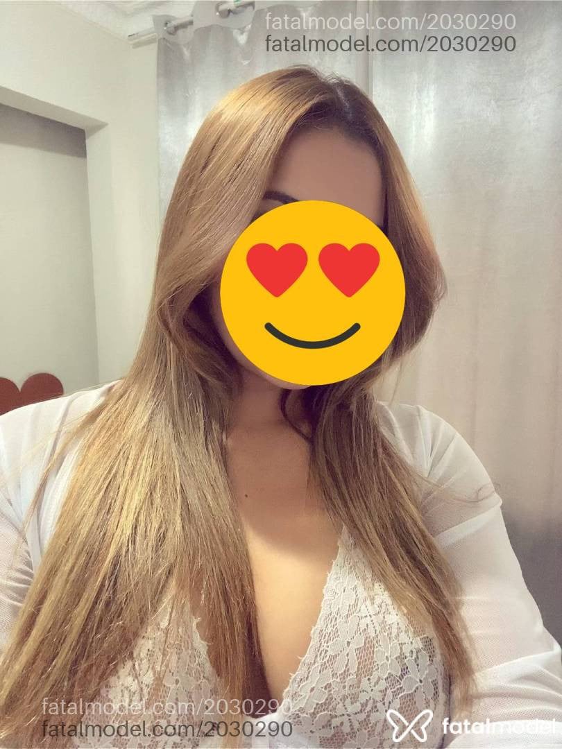 Acompanhante mulher loira (o) de olhos castanhos - Rafaela Cipriano
