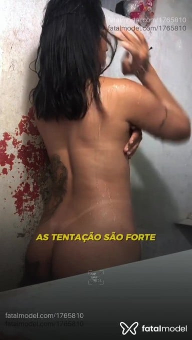 Acompanhante mulher com cabelo castanho de olhos castanhos em Lins Acompanhante mulher com cabelo castanho de olhos castanhos em Lins - Serena