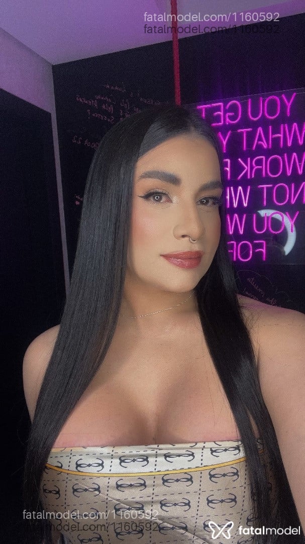 Acompanhante mulher trans morena (o) de olhos castanhos - Bianca