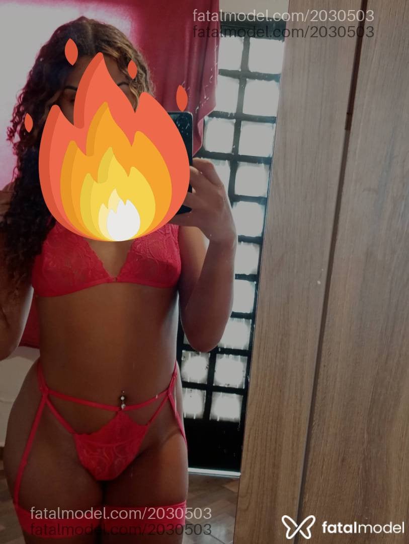 Acompanhante mulher trans com cabelo castanho de olhos castanhos em Araçatuba - Melissa