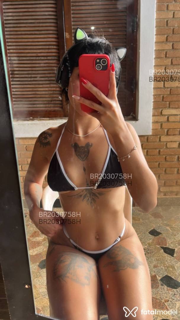 Acompanhante mulher morena (o) de olhos castanhos - Priscila Acompanhante mulher morena (o) de olhos castanhos - Priscila