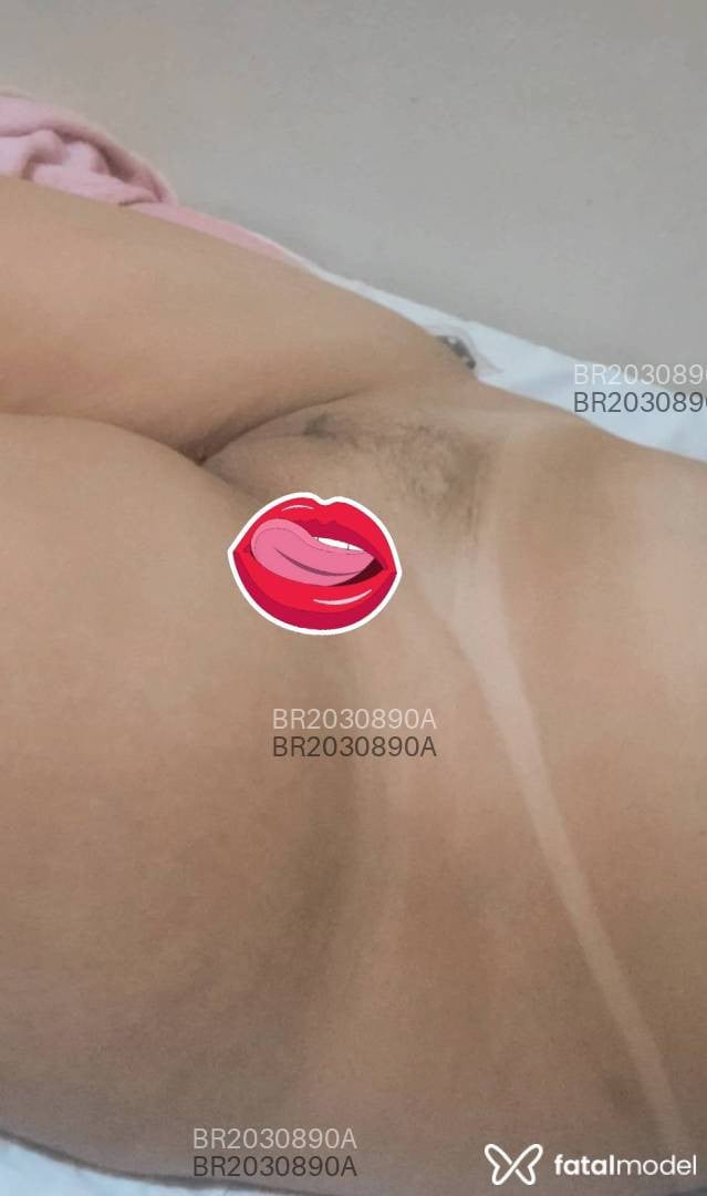 Acompanhante mulher loira (o) de olhos verdes em Lajedo - Camily Biank