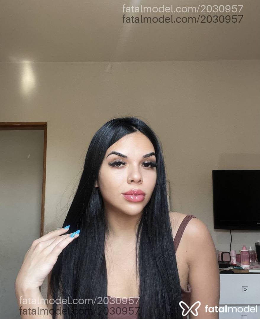 Acompanhante mulher morena (o) de olhos mel - Melissa Acompanhante mulher morena (o) de olhos mel - Melissa
