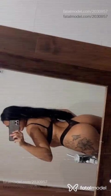 Acompanhante mulher morena (o) de olhos mel em Taubaté - Melissa