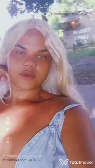 Acompanhante mulher trans loira (o) de olhos verdes em Campos dos Goytacazes Acompanhante mulher trans loira (o) de olhos verdes em Campos dos Goytacazes - Scarlet