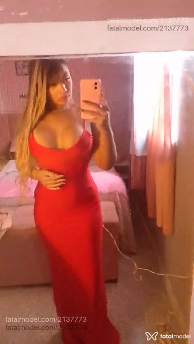 Acompanhante mulher loira (o) de olhos castanhos em Rio de Janeiro Acompanhante mulher loira (o) de olhos castanhos em Rio de Janeiro - Bárbara