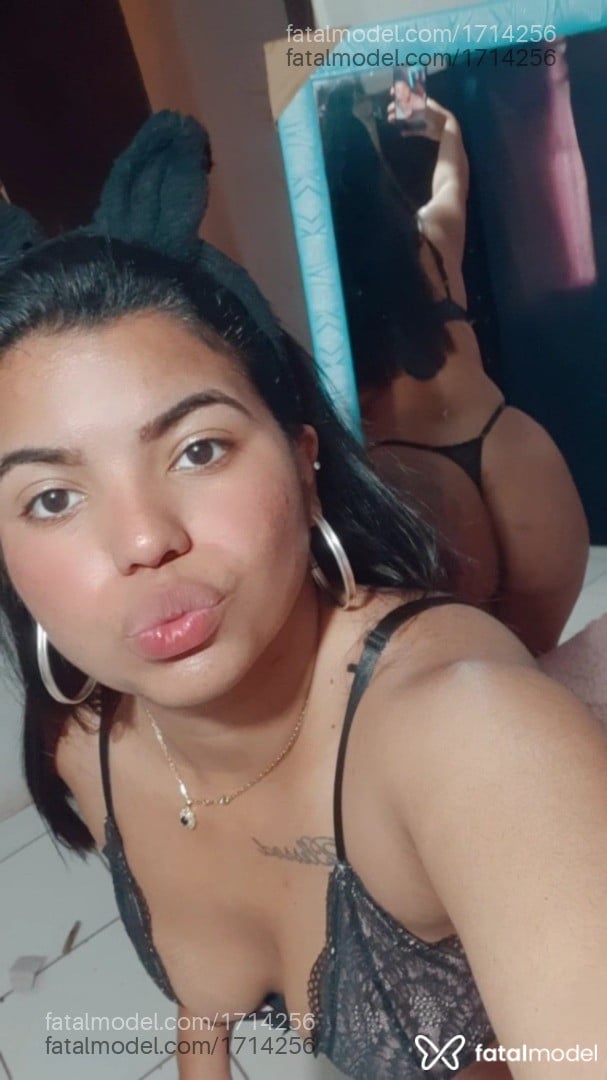 Acompanhante mulher morena (o) de olhos pretos - Jéssica Ribeiro Acompanhante mulher morena (o) de olhos pretos - Jéssica Ribeiro