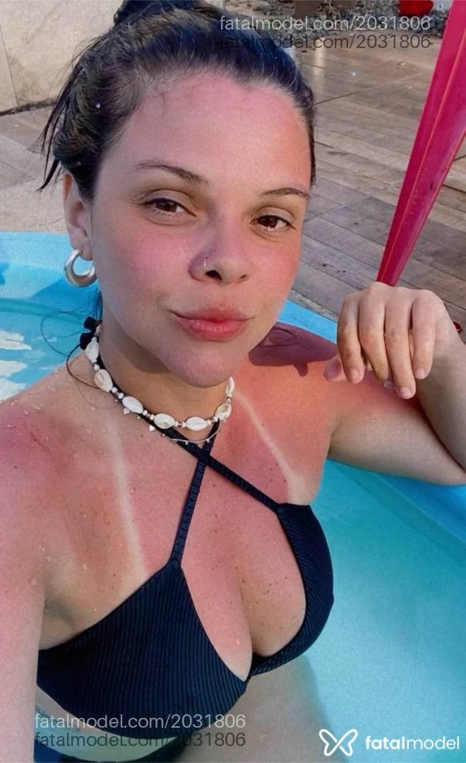 Acompanhante mulher morena (o) de olhos castanhos - Juliana
