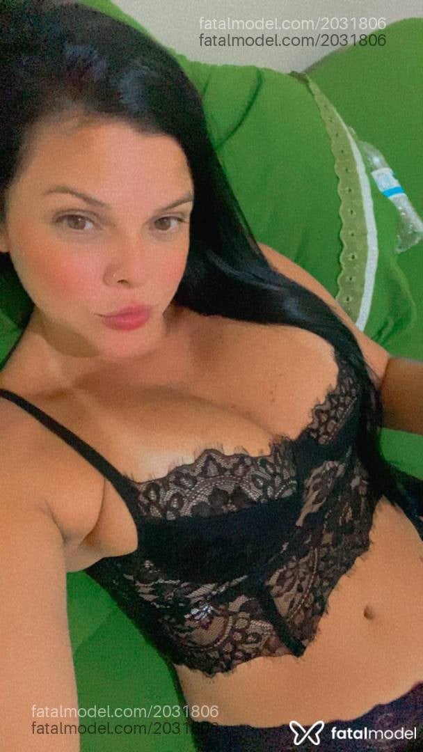 Acompanhante mulher morena (o) de olhos castanhos - Juliana