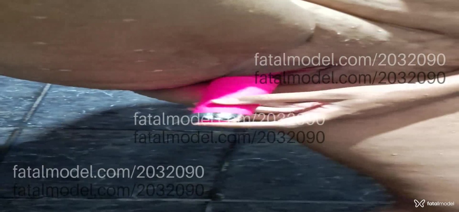 Acompanhante mulher com cabelo castanho de olhos castanhos em Virtual - Musaa