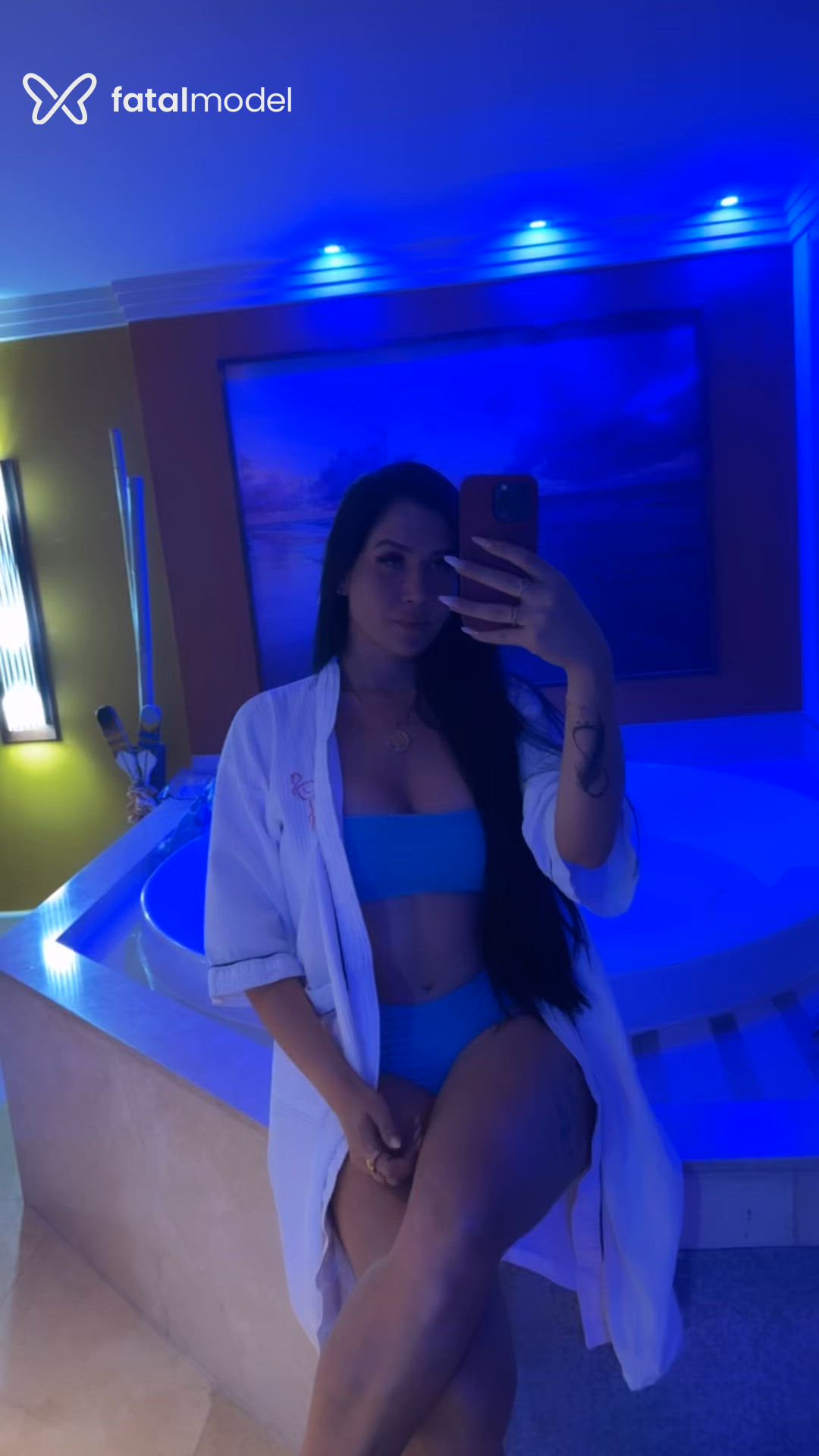Acompanhante mulher trans morena (o) de olhos cinza - Lavinnya Bittencur