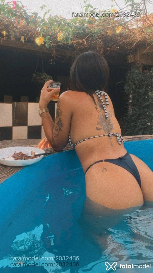 Acompanhante mulher morena (o) de olhos pretos em Virtual Acompanhante mulher morena (o) de olhos pretos em Virtual - Lunna