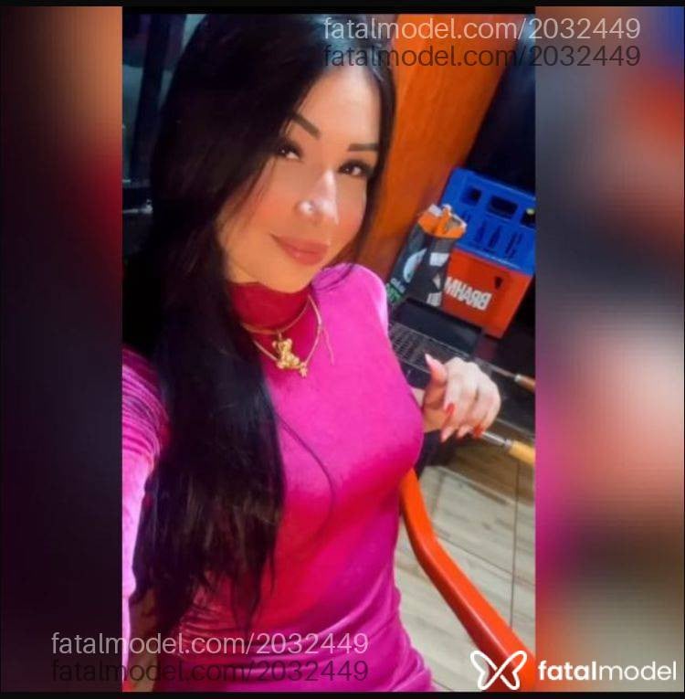 Acompanhante mulher morena (o) de olhos castanhos em Palotina Acompanhante mulher morena (o) de olhos castanhos em Palotina - Maluzinha