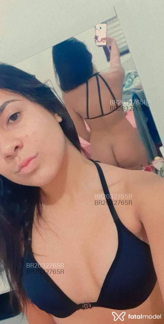 Acompanhante mulher morena (o) de olhos castanhos em Virtual Acompanhante mulher morena (o) de olhos castanhos em Virtual - Jheny