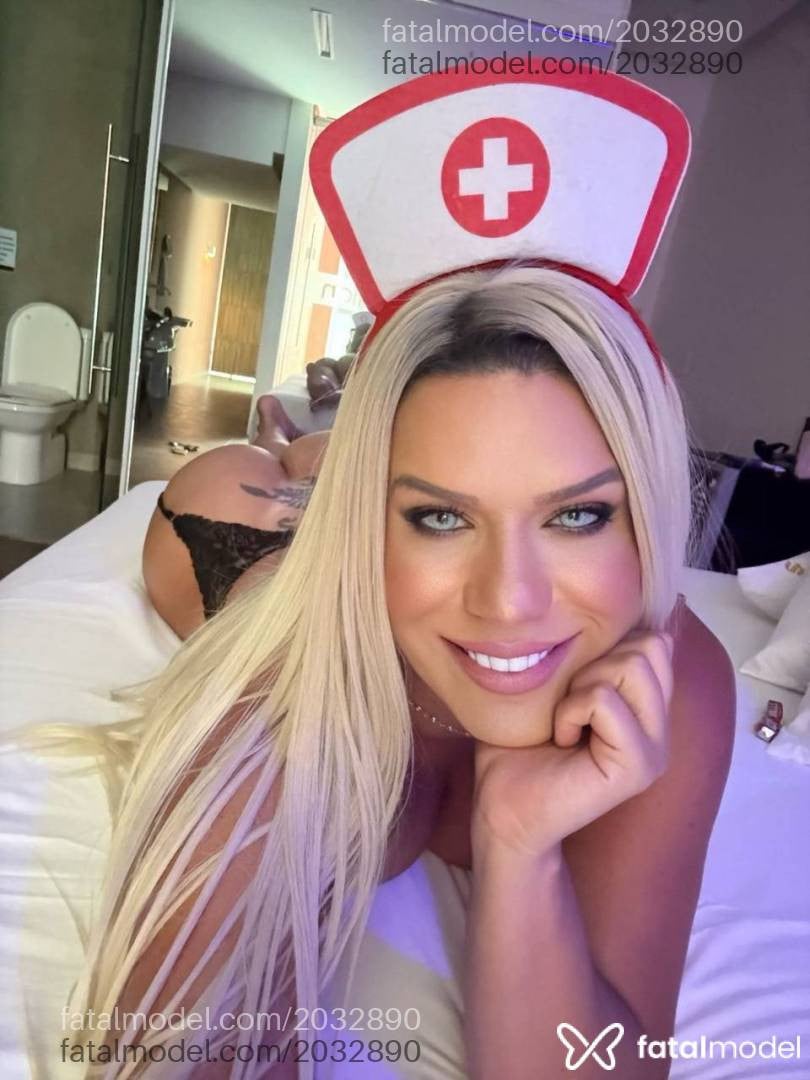 Acompanhante mulher loira (o) de olhos azuis em Curitiba - Katharine Madrid