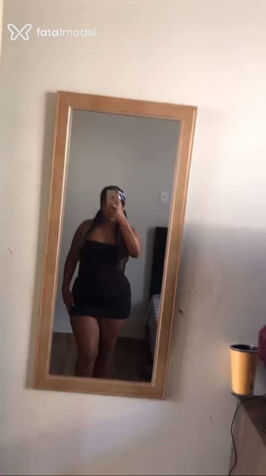 Acompanhante mulher com cabelo castanho de olhos castanhos - Cacau Morais Acompanhante mulher com cabelo castanho de olhos castanhos - Cacau Morais