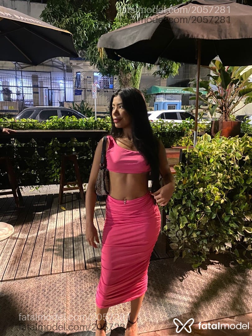Acompanhante mulher morena (o) de olhos castanhos em Belém - Nicole