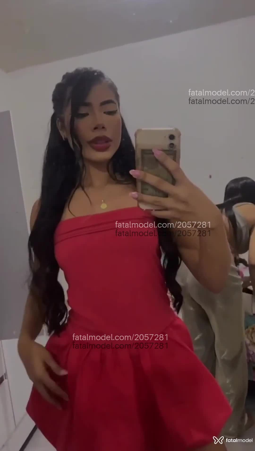 Acompanhante mulher morena (o) de olhos castanhos em Belém - Nicole