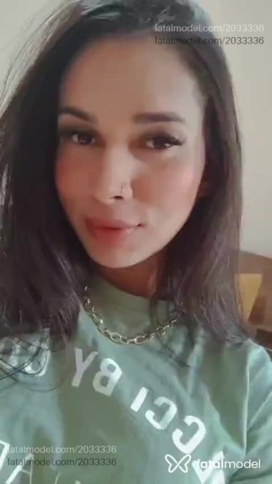 Acompanhante mulher com cabelo castanho de olhos castanhos - Bella