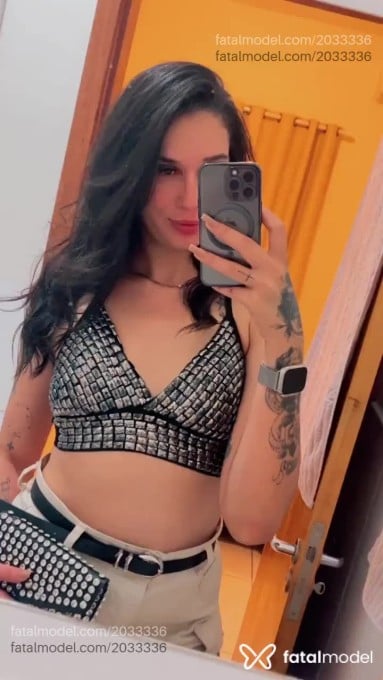 Acompanhante mulher com cabelo castanho de olhos castanhos - Bella