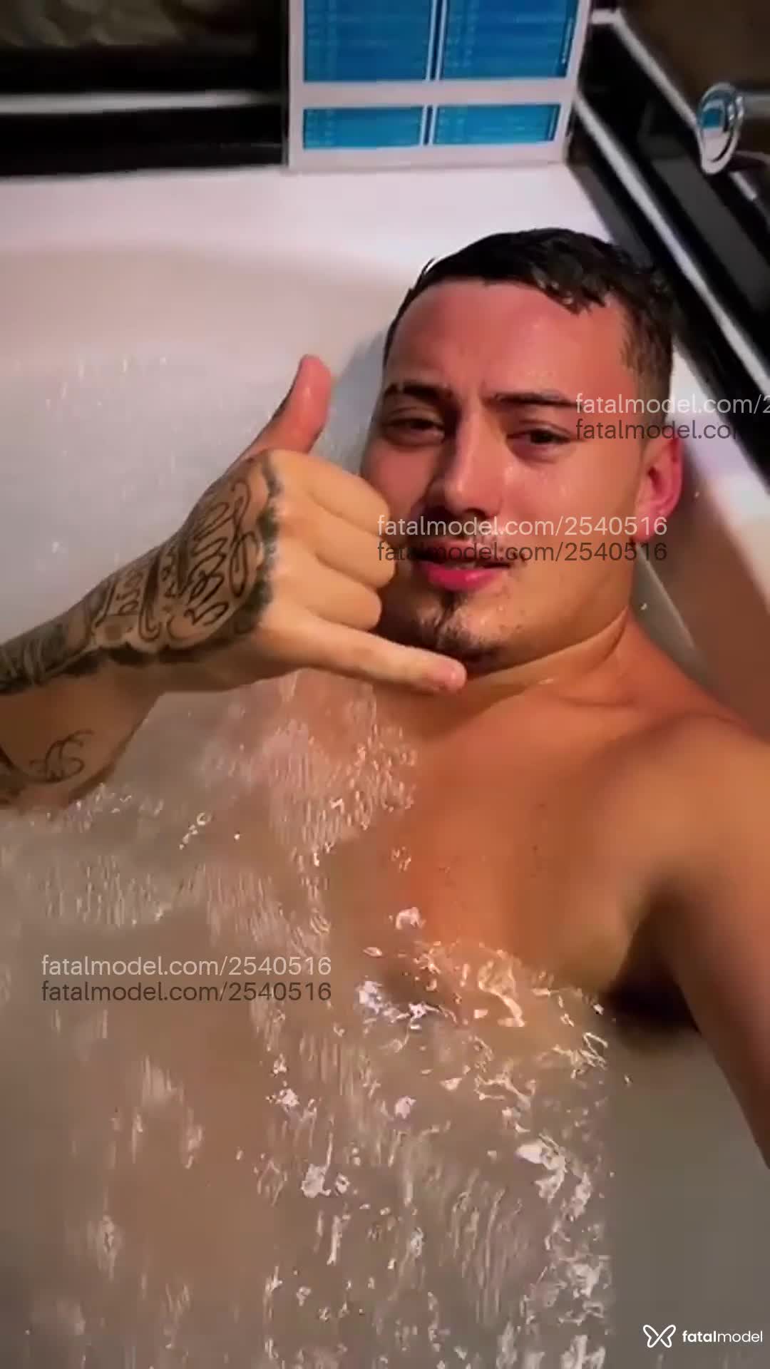 Acompanhante homem com cabelo castanho de olhos castanhos em Porto Alegre - Benjamin
