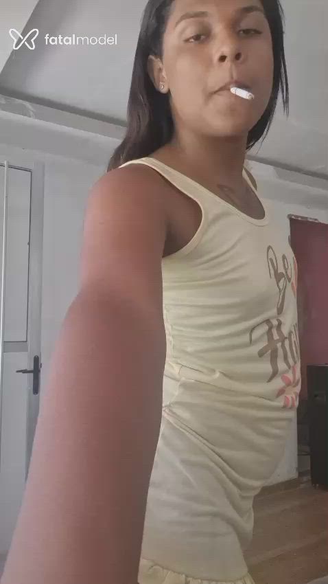 Acompanhante mulher trans morena (o) de olhos castanhos - Thayla Brito