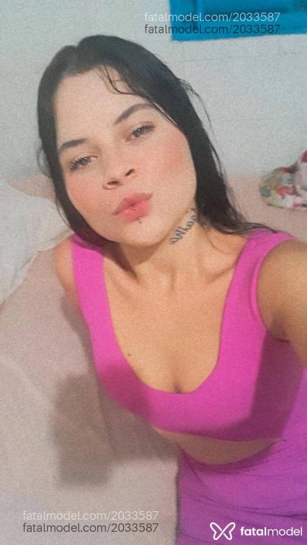 Acompanhante mulher morena (o) de olhos castanhos - Melody Porto