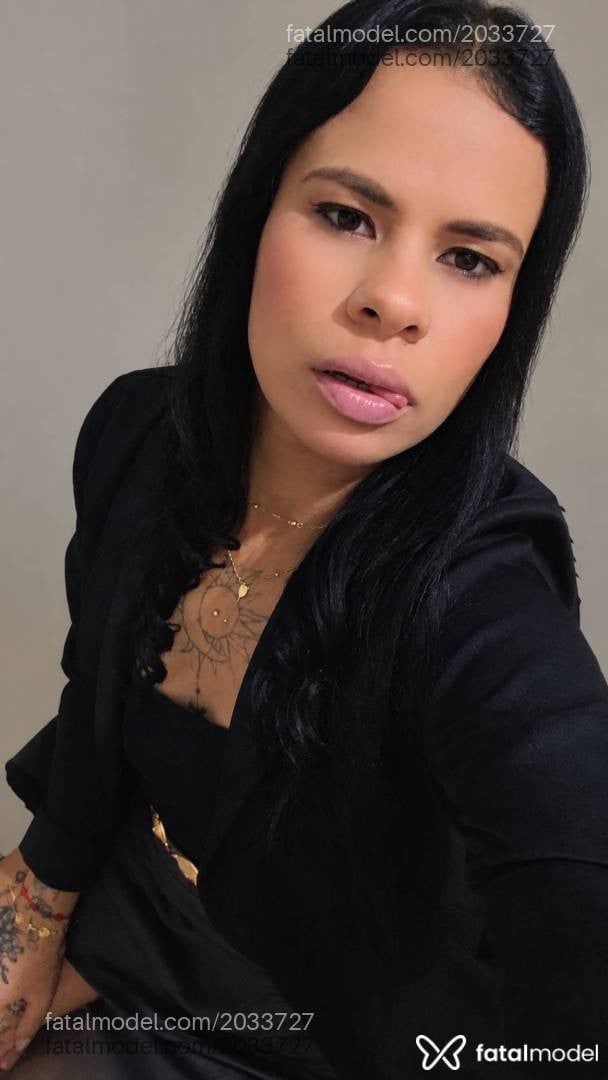 Acompanhante mulher com cabelo castanho de olhos castanhos - Morena Rosa