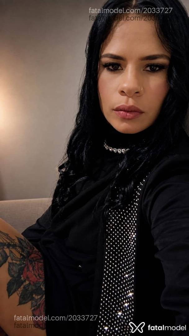 Acompanhante mulher com cabelo castanho de olhos castanhos - Morena Rosa Acompanhante mulher com cabelo castanho de olhos castanhos - Morena Rosa