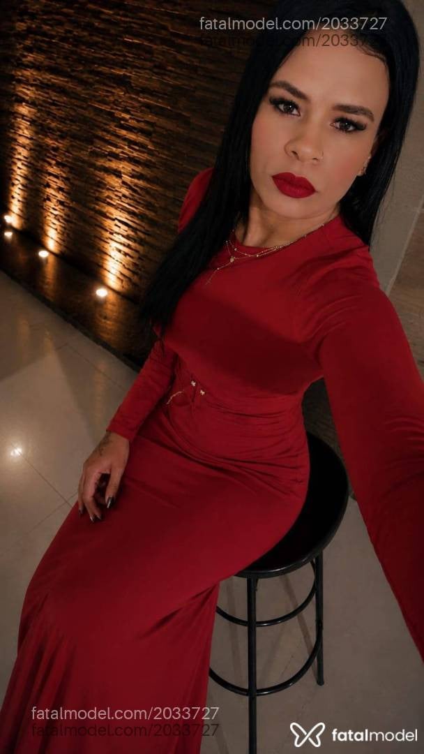 Acompanhante mulher com cabelo castanho de olhos castanhos - Morena Rosa