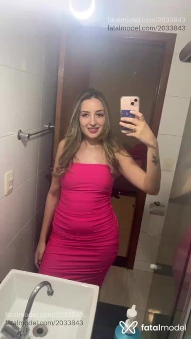 Acompanhante mulher loira (o) de olhos castanhos em Sete Lagoas - Lua