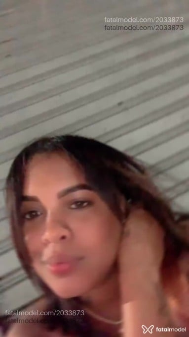 Acompanhante mulher com cabelo castanho de olhos castanhos - Biia Acompanhante mulher com cabelo castanho de olhos castanhos - Biia