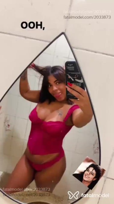 Acompanhante mulher com cabelo castanho de olhos castanhos - Biia Acompanhante mulher com cabelo castanho de olhos castanhos - Biia