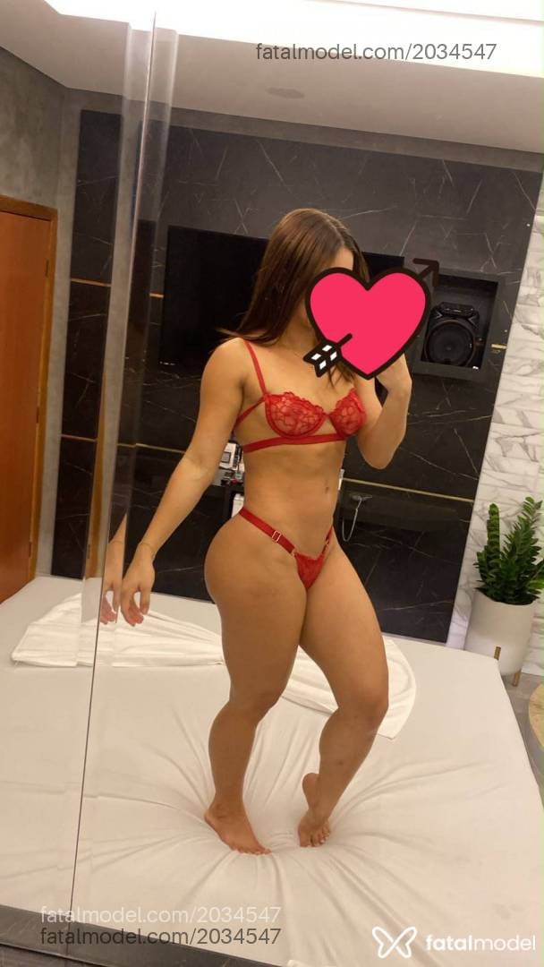 Acompanhante mulher morena (o) de olhos castanhos - Dani Barbosa