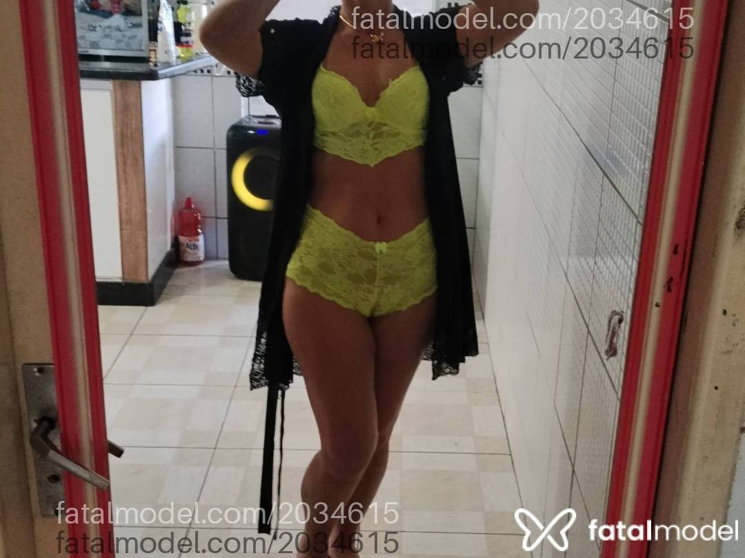 Acompanhante mulher loira (o) de olhos pretos em Pelotas - Ana Guedes